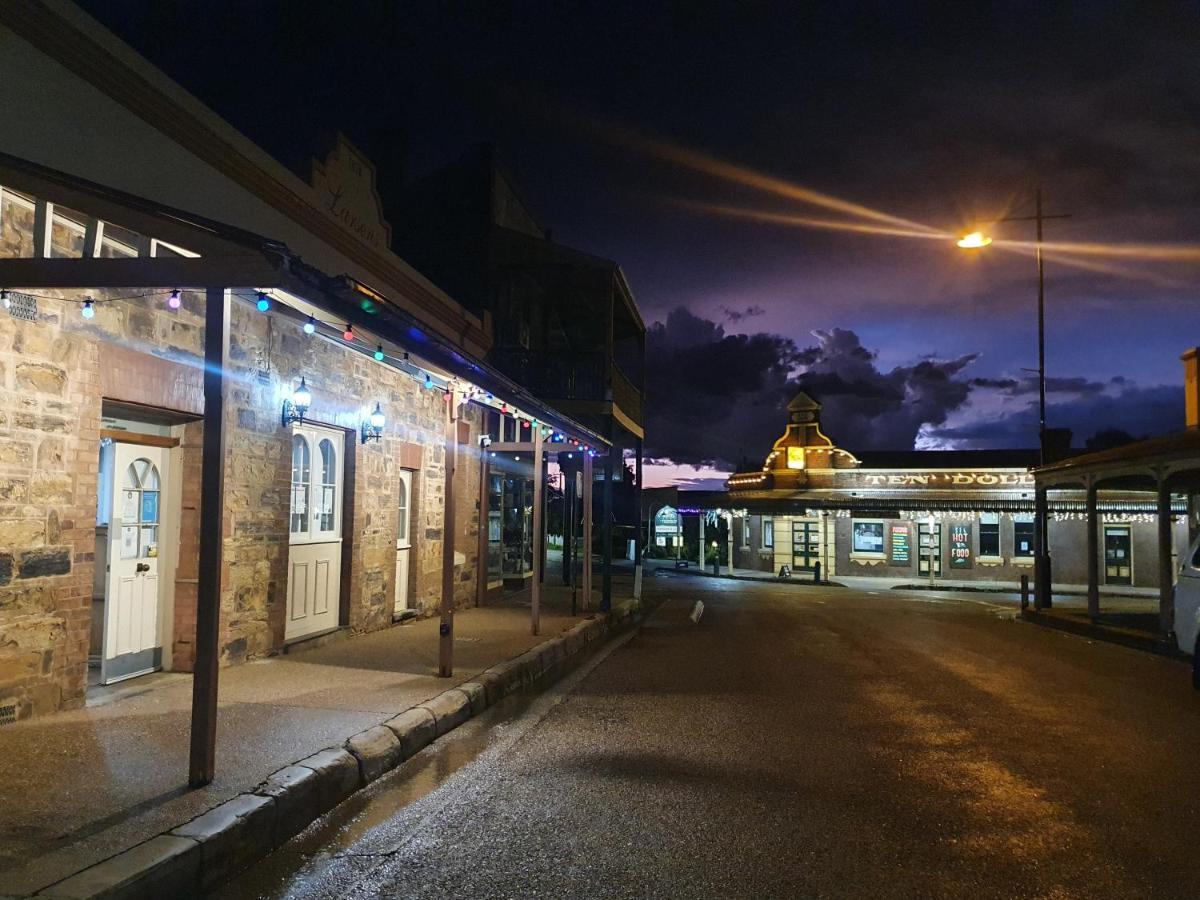 Ten Dollar Town Motel Gulgong Dış mekan fotoğraf
