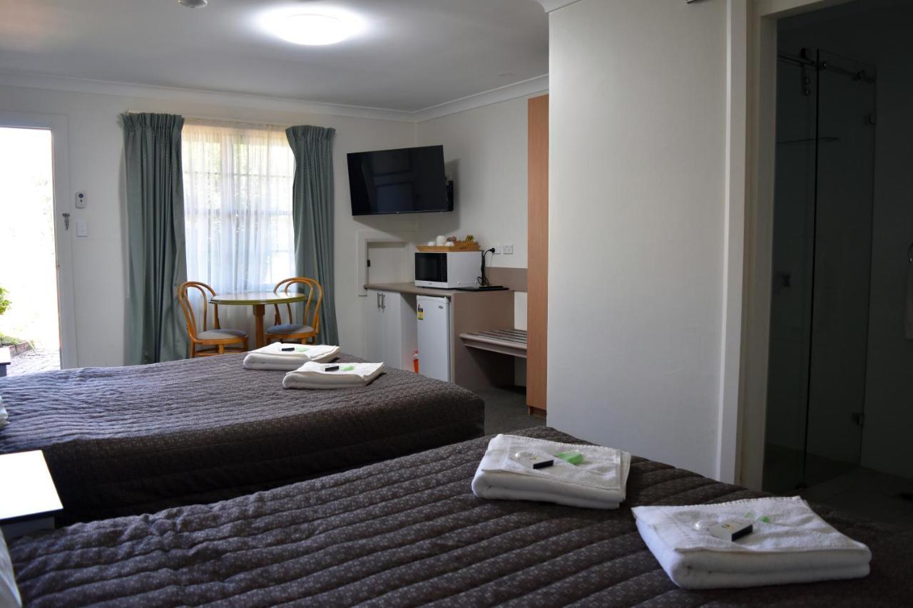 Ten Dollar Town Motel Gulgong Dış mekan fotoğraf