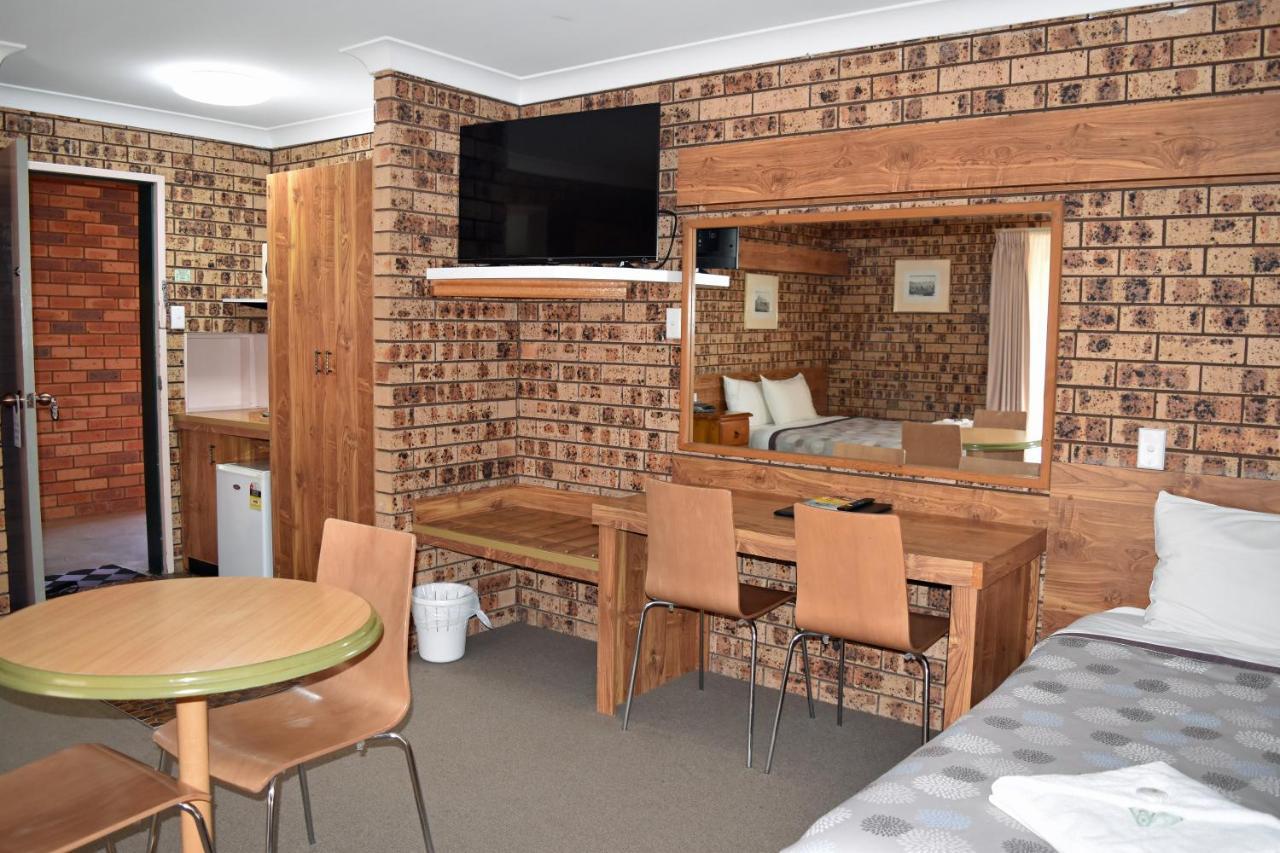 Ten Dollar Town Motel Gulgong Dış mekan fotoğraf