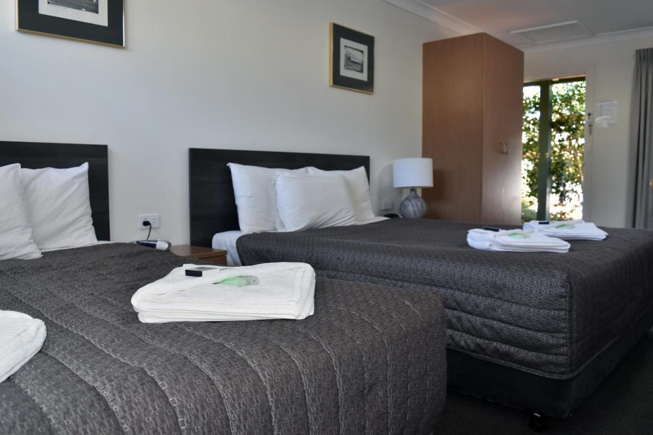 Ten Dollar Town Motel Gulgong Dış mekan fotoğraf