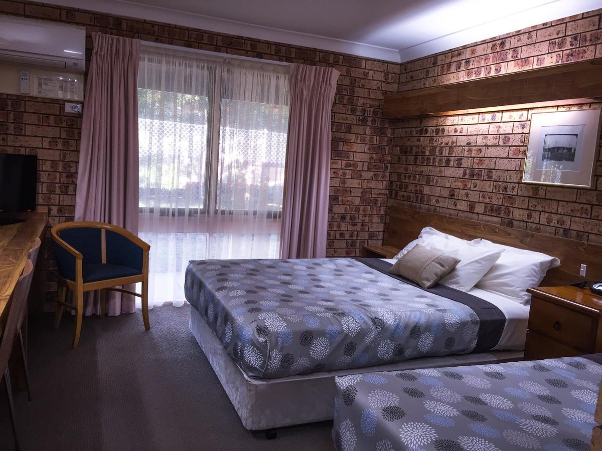 Ten Dollar Town Motel Gulgong Dış mekan fotoğraf