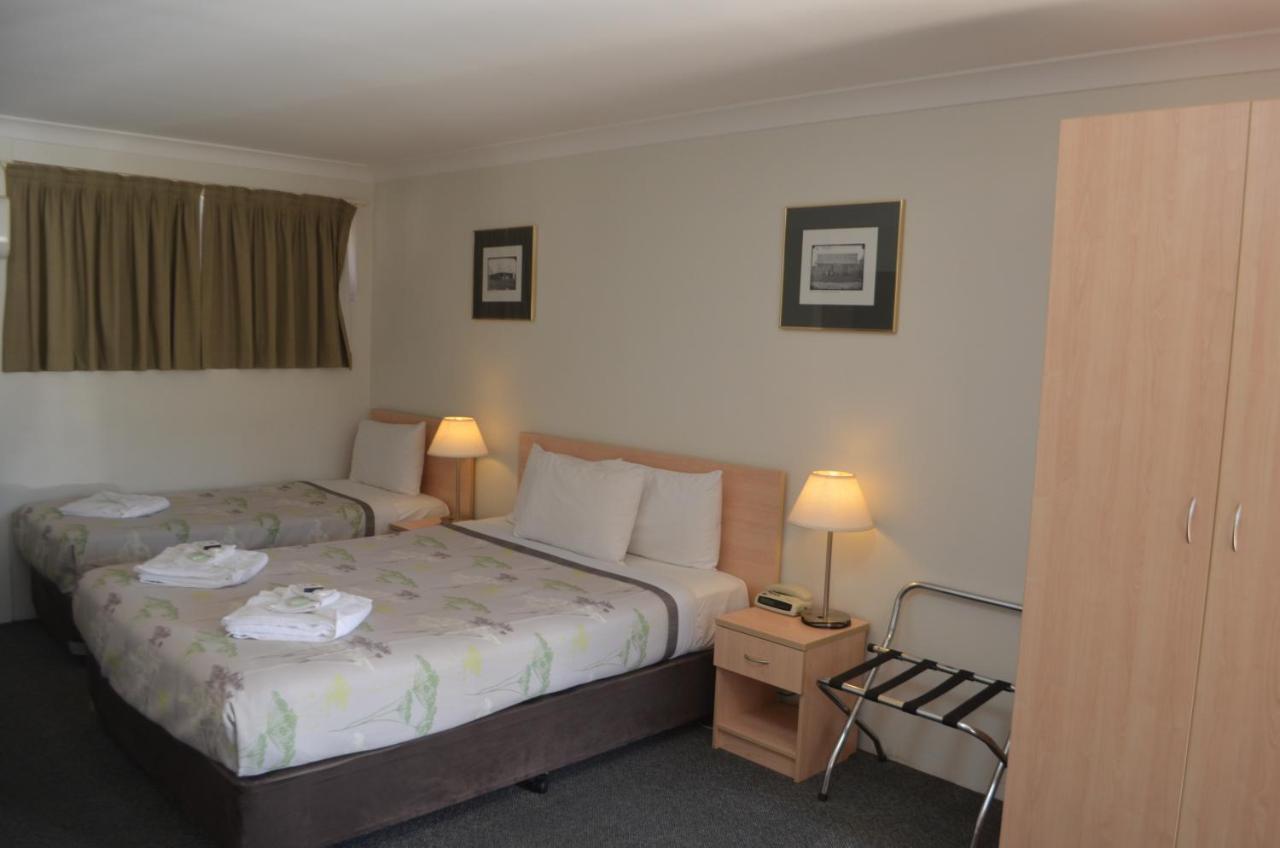 Ten Dollar Town Motel Gulgong Dış mekan fotoğraf