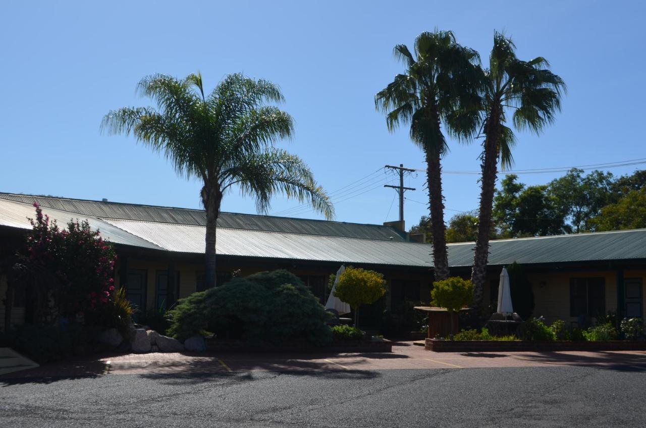 Ten Dollar Town Motel Gulgong Dış mekan fotoğraf